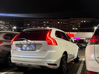 Volvo XC60 foto 3