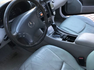 Mercedes C-Class foto 4