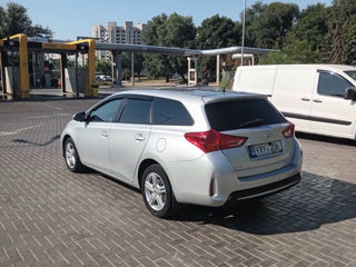 Toyota Auris foto 4