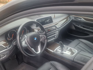 BMW 7 Series foto 5