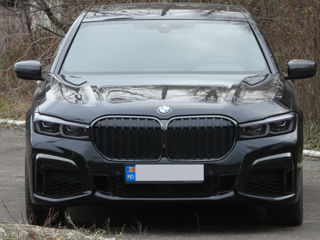 BMW 7 Series foto 3