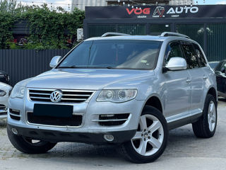 Volkswagen Touareg foto 1