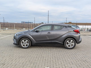 Toyota C-HR foto 4