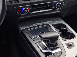 Audi Q7 e-tron foto 18