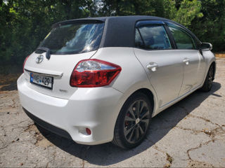 Toyota Auris foto 2