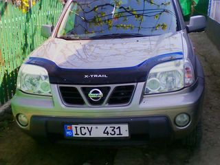 Nissan X-Trail foto 1