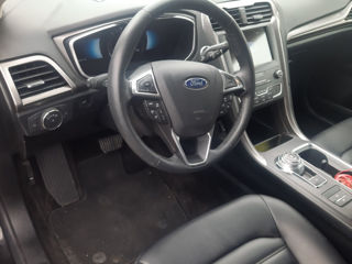 Ford Fusion foto 5