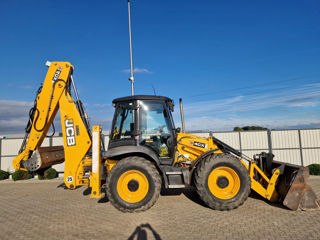 Jcb 4CX  2013 an foto 6