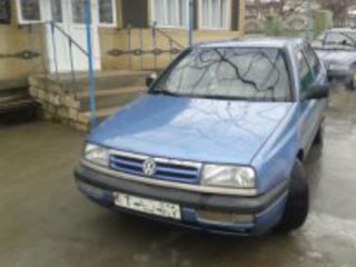 Volkswagen Vento foto 3