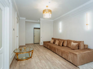 Apartament cu 2 camere, 85 m², Centru, Chișinău foto 2