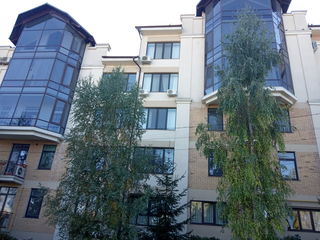 Apartament cu 4 camere, 139 m², Telecentru, Chișinău foto 6