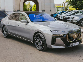 BMW 740d xDrive Sedan gri oxide