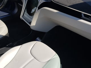 Tesla Model S foto 6