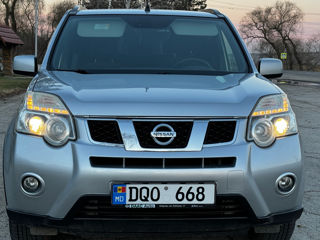 Nissan X-Trail foto 1