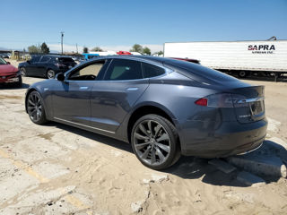 Tesla Model S foto 7