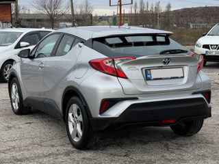 Toyota C-HR foto 5