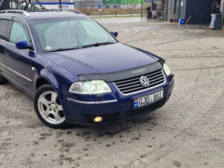 Volkswagen Passat foto 3