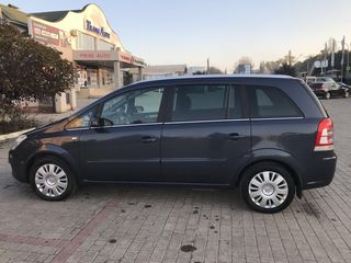 Opel Zafira foto 6