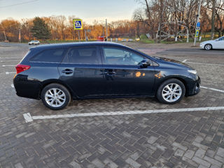 Toyota Auris foto 4