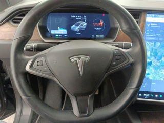 Tesla Model X foto 9