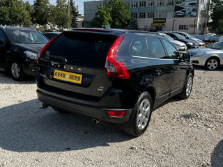 Volvo XC60 foto 2