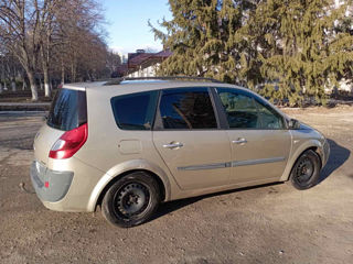 Renault Grand Scenic foto 3