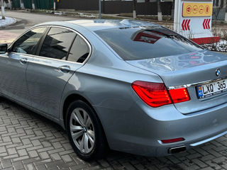 BMW 7 Series foto 7