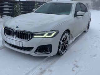 BMW 5 Series foto 3