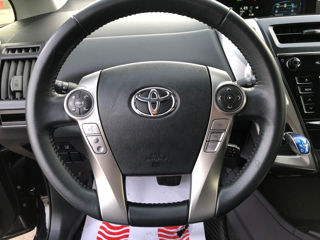 Toyota Prius + foto 5