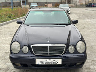 Mercedes E-Class foto 4