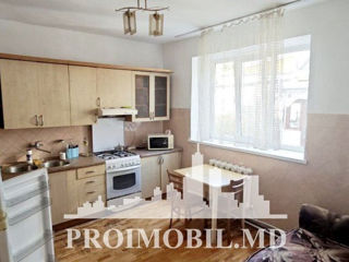 Spre vânzare casă cu 2 nivele 170 mp + 8 ari, în Cricova! foto 3