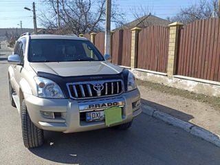 Toyota Land Cruiser Prado foto 8