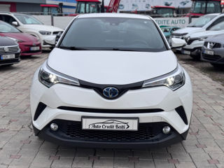 Toyota C-HR foto 2