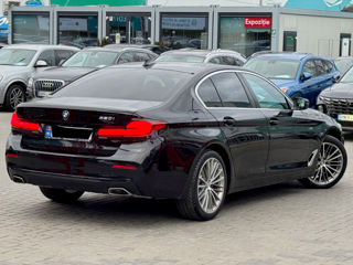 BMW 5 Series foto 4