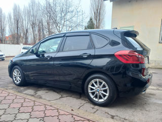 BMW 2 Series Active Tourer foto 2