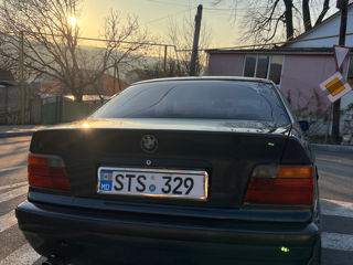 BMW 3 Series foto 5