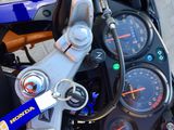 Honda CBR 125R foto 6