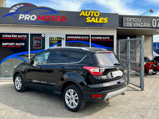 Ford Kuga foto 3