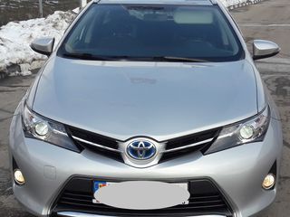 Toyota Auris foto 1