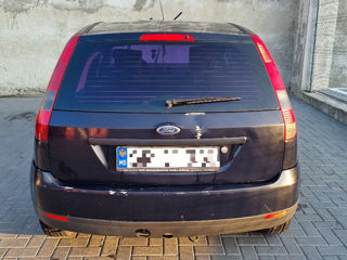 Ford Fiesta foto 5