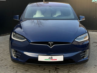 Tesla Model X foto 3