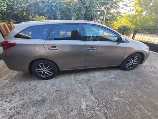 Toyota Auris foto 4