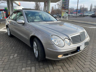 Mercedes E-Class foto 11