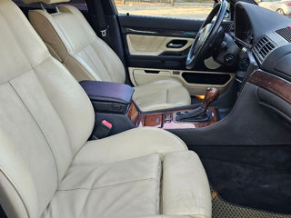 BMW 7 Series foto 5