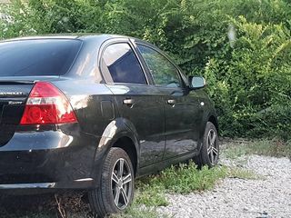 Chevrolet Aveo foto 3