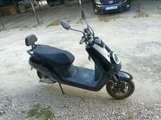 Vînd scooter electric