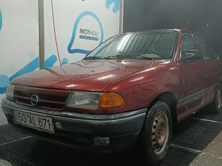 Opel Astra foto 6