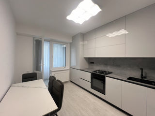 Apartament cu 2 camere, 69 m², Centru, Chișinău foto 2