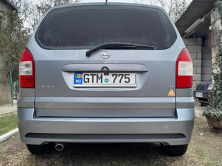 Opel Zafira foto 9