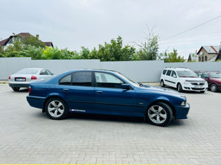 BMW 5 Series foto 5